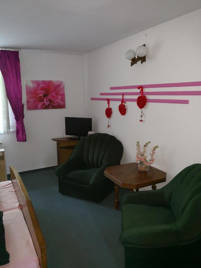 Noclegi Hexe Zegocina Extérieur photo